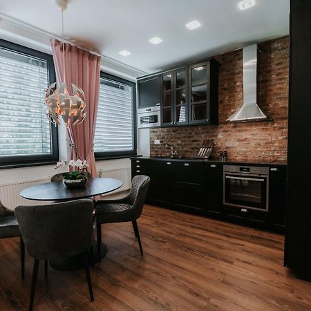 לביצה Apartmany Evia Clinic מראה חיצוני תמונה