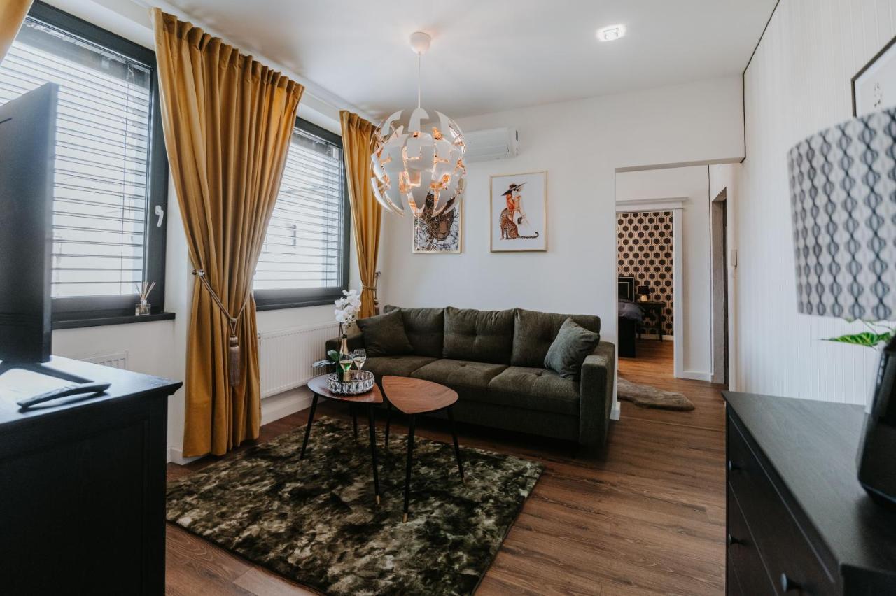 לביצה Apartmany Evia Clinic מראה חיצוני תמונה