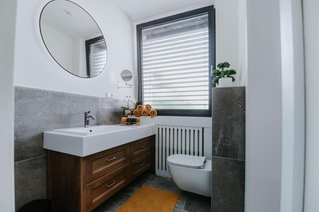 לביצה Apartmany Evia Clinic מראה חיצוני תמונה